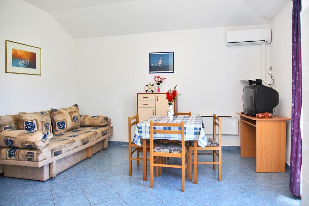 Villa Marijana Sreser Bagian luar foto