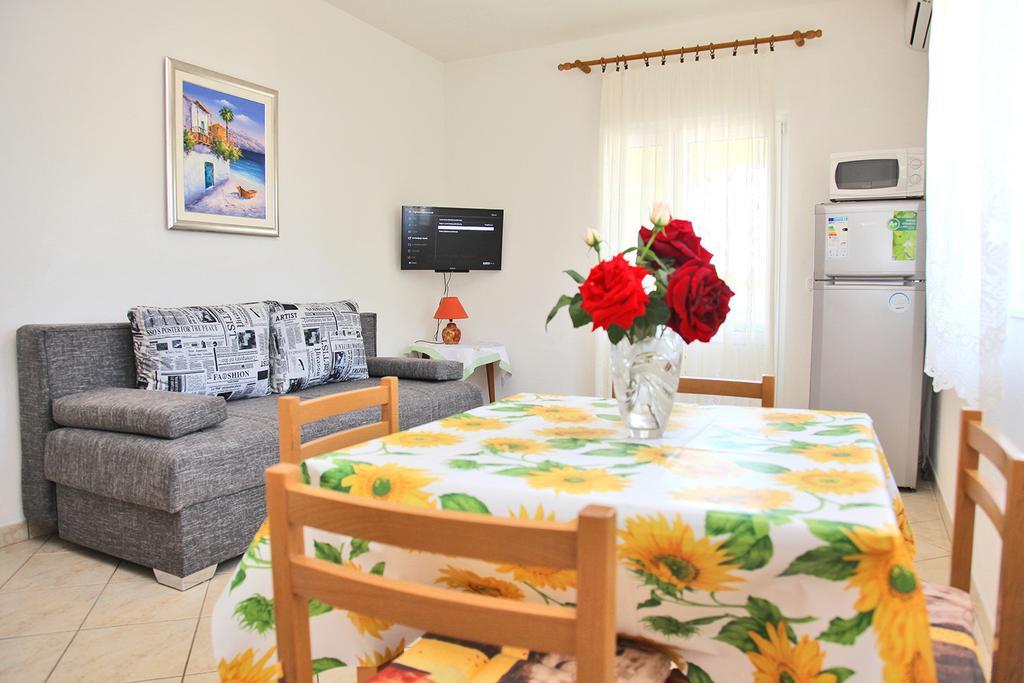 Villa Marijana Sreser Bagian luar foto